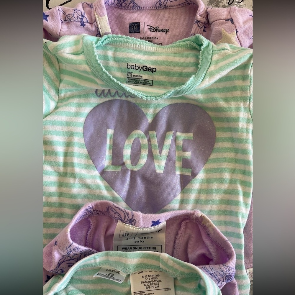 Baby Gap 6-12 pajamas - Picture 7 of 7